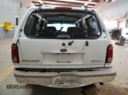 ✅ 1998 Ford Explorer XLT • VIN: 1FMZU32P2WZC01373 • Lot: 88286335. Wystawiony na Copart z przebiegiem 213 872 mil. Bezpłatny archiwum sprzedaży aukcyjnych z USA i szczegółowy raport historii pojazdu na DreamBid. Zdjęcie 6.