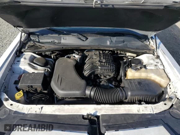 ✅ 2015 Dodge Challenger SXT • VIN: 2C3CDZAG2FH839285 • Lot: 91933775. Listed on Copart with 123,867 mi. Free auction sales archive from the USA and detailed vehicle history report at DreamBid. Image 11.