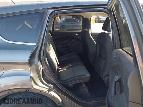 ✅ 2015 Ford Escape SE • VIN: 1FMCU0G94FUA32176 • Lot: 43629257. Wystawiony na IAAI z przebiegiem 121 960 mil. Bezpłatny archiwum sprzedaży aukcyjnych z USA i szczegółowy raport historii pojazdu na DreamBid. Zdjęcie 8.