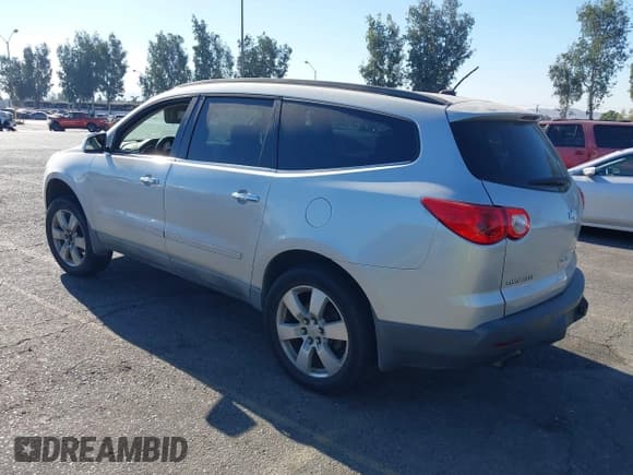 ✅ 2009 Chevrolet Traverse LTZ • VIN: 1GNEV33D39S156064 • Лот: 43150802. Опубликован ранее на IAAI с пробегом 251 941 миль. Бесплатный доступ к архиву аукционных продаж из США и подробный отчёт об истории автомобиля на DreamBid. Изображение 3.