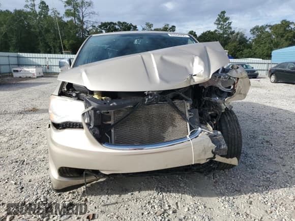 ✅ 2015 Chrysler Town & Country Touring L • VIN: 2C4RC1CG2FR514038 • Lot: 83994295. Wystawiony na Copart z przebiegiem Nie podano. Bezpłatny archiwum sprzedaży aukcyjnych z USA i szczegółowy raport historii pojazdu na DreamBid. Zdjęcie 5.