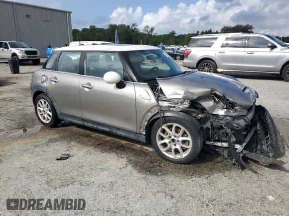✅ 2017 MINI Hardtop 4 Door Cooper S • VIN: WMWXU3C33H2F49279 • Lot: 71969455. Listed on Copart with 65,793 mi. Free auction sales archive from the USA and detailed vehicle history report at DreamBid. Image 4.