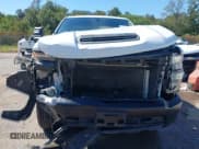 ✅ 2021 Chevrolet Silverado 2500HD Work Truck • VIN: 1GC0WLE74MF110381 • Lot: 43450433. Listed on IAAI with 172,393 mi. Free auction sales archive from the USA and detailed vehicle history report at DreamBid. Image 12.