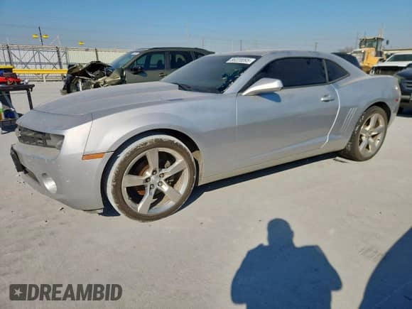 2012 Chevrolet Camaro 1LT z VIN 2G1FB1E38C9198116, wystawiony jako Copart lot #86220095 z przebiegiem 137 842 mil mil oraz Czysty tytuł • Clean title. Historia ofert i sprzedaży dostępna na DreamBid. Obrazek 1.