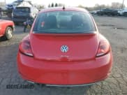 ✅ 2018 Volkswagen Beetle SE • VIN: 3VWJD7AT4JM703168 • Лот: 83746544. Опубликован ранее на Copart с пробегом 18 012 миль. Бесплатный доступ к архиву аукционных продаж из США и подробный отчёт об истории автомобиля на DreamBid. Изображение 6.