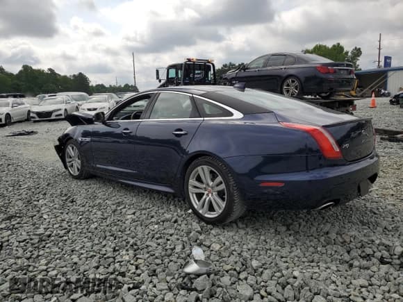 ✅ 2017 Jaguar XJ R-Sport • VIN: SAJWA1C70H8W05558 • Lot: 59759165. Listed on Copart with 102,230 mi. Free auction sales archive from the USA and detailed vehicle history report at DreamBid. Image 2.