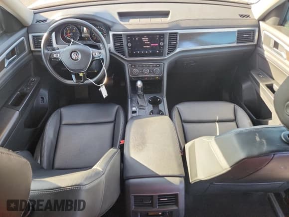 ✅ 2019 Volkswagen Atlas SE • VIN: 1V2WR2CA5KC545644 • Lot: 90772645. Listed on Copart with 24,162 mi. Free auction sales archive from the USA and detailed vehicle history report at DreamBid. Image 8.