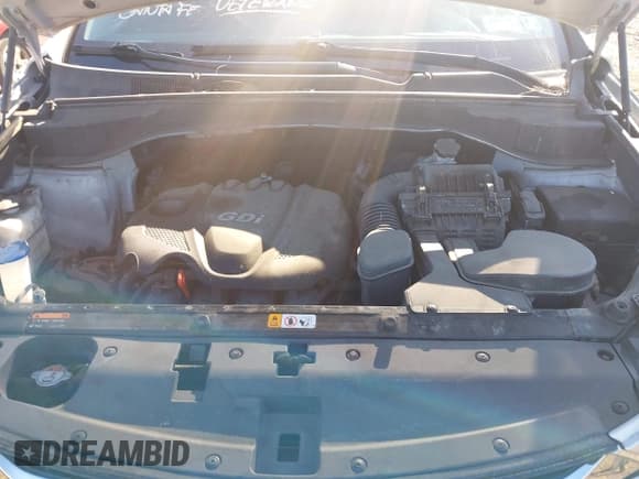 ✅ 2014 Hyundai Santa Fe • VIN: 5XYZUDLB4EG205418 • Lot: 43058157. Listed on IAAI with 137,818 mi. Free auction sales archive from the USA and detailed vehicle history report at DreamBid. Image 10.