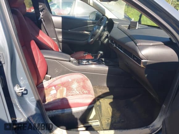 ✅ 2023 Mazda CX-30 S Carbon Edition • VIN: 3MVDMBCMXPM510409 • Lot: 42645168. Listed on IAAI with Not provided. Free auction sales archive from the USA and detailed vehicle history report at DreamBid. Image 5.