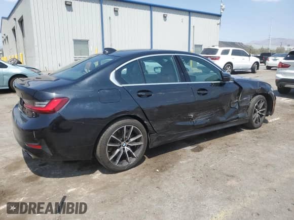 2022 BMW 3 Series 330i z VIN 3MW5R1J07N8C37031, wystawiony jako Copart lot #64571865 z przebiegiem 70 832 mil mil oraz Szkoda całkowita • Salvage title. Historia ofert i sprzedaży dostępna na DreamBid. Obrazek 3.