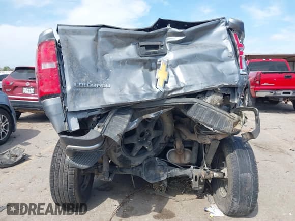 ✅ 2018 Chevrolet Colorado 2WD Work Truck • VIN: 1GCGSBEAXJ1294282 • Lot: 42041416. Listed on IAAI with 57,191 mi. Free auction sales archive from the USA and detailed vehicle history report at DreamBid. Image 16.