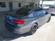 ✅ 2015 Volkswagen Jetta S • VIN: 3VWLA7AJ0FM290883 • Lot: 43404610. Wystawiony na IAAI z przebiegiem 88 648 mil. Bezpłatny archiwum sprzedaży aukcyjnych z USA i szczegółowy raport historii pojazdu na DreamBid. Zdjęcie 4.