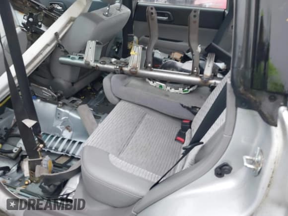 ✅ 2005 Subaru Forester XS • VIN: JF1SG65675H736081 • Lot: 43834889. Listed on IAAI with Not provided. Free auction sales archive from the USA and detailed vehicle history report at DreamBid. Image 8.