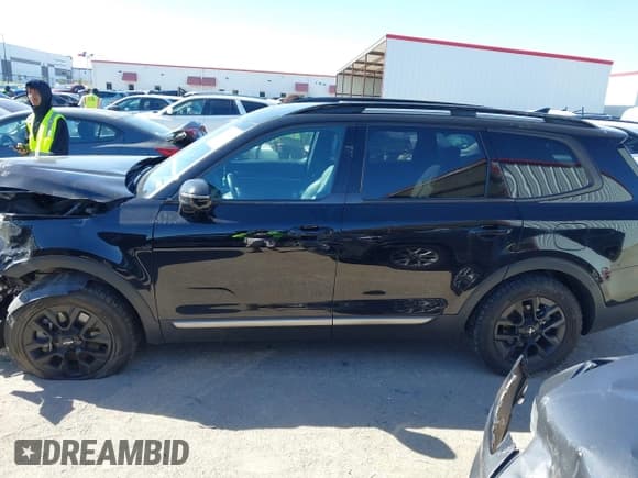 ✅ 2023 Kia Telluride SX Prestige X-Line • VIN: 5XYP5DGCXPG381917 • Lot: 43544625. Wystawiony na IAAI z przebiegiem 27 245 mil. Bezpłatny archiwum sprzedaży aukcyjnych z USA i szczegółowy raport historii pojazdu na DreamBid. Zdjęcie 14.