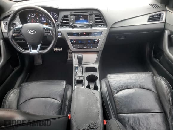 ✅ 2015 Hyundai Sonata Sport • VIN: 5NPE34AB7FH099285 • Lot: 80115815. Wystawiony na Copart z przebiegiem 204 455 mil. Bezpłatny archiwum sprzedaży aukcyjnych z USA i szczegółowy raport historii pojazdu na DreamBid. Zdjęcie 8.