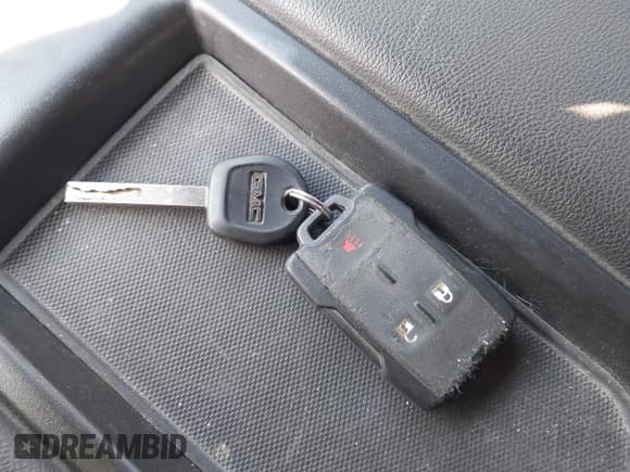 ✅ 2020 GMC Sierra 1500 SLE • VIN: 3GTU9BED3LG285467 • Лот: 42977786. Опубликован ранее на IAAI с пробегом 85 588 миль. Бесплатный доступ к архиву аукционных продаж из США и подробный отчёт об истории автомобиля на DreamBid. Изображение 11.