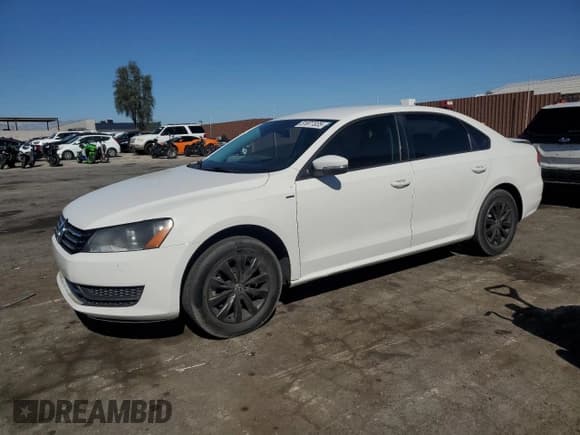 ✅ 2014 Volkswagen Passat Wolfsburg Edition • VIN: 1VWAT7A33EC113778 • Lot: 51877035. Listed on Copart with 166,720 mi. Free auction sales archive from the USA and detailed vehicle history report at DreamBid. Image 1.