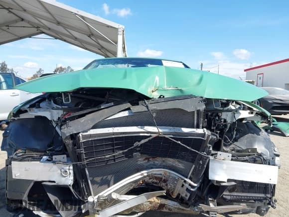 ✅ 2023 BMW M4 Competition xDrive • VIN: WBS33BA01PCM29504 • Lot: 41914359. Listed on IAAI with 17,618 mi. Free auction sales archive from the USA and detailed vehicle history report at DreamBid. Image 6.