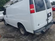 ✅ 2015 GMC Savana Cargo • VIN: 1GTW7FCF0F1903180 • Lot: 43103631. Wystawiony na IAAI z przebiegiem Nie podano. Bezpłatny archiwum sprzedaży aukcyjnych z USA i szczegółowy raport historii pojazdu na DreamBid. Zdjęcie 3.
