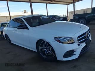 ✅ 2019 Mercedes-Benz E 300 • VIN: WDDZF4JB4KA525000 • Lot: 42853262. Wystawiony na IAAI z przebiegiem 67 337 mil. Bezpłatny archiwum sprzedaży aukcyjnych z USA i szczegółowy raport historii pojazdu na DreamBid. Zdjęcie 1.