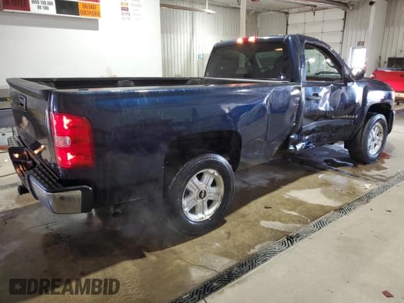 ✅ 2007 Chevrolet Silverado 1500 Work Truck • VIN: 1GCEK14077Z651633 • Lot: 52097225. Listed on Copart with 153,206 mi. Free auction sales archive from the USA and detailed vehicle history report at DreamBid. Image 3.