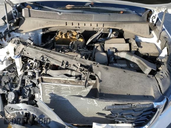 ✅ 2020 Kia Sorento LX • VIN: 5XYPG4A37LG695392 • Лот: 92428635. Опубликован ранее на Copart с пробегом 134 950 миль. Бесплатный доступ к архиву аукционных продаж из США и подробный отчёт об истории автомобиля на DreamBid. Изображение 12.