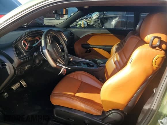 2021 Dodge Challenger SRT Hellcat с VIN 2C3CDZC94MH623112, выставлен на аукционе Copart как лот 45858015 с пробегом 17 748 миль миль и Списание • Salvage title. История ставок и продаж доступна на DreamBid. Изображение 7.