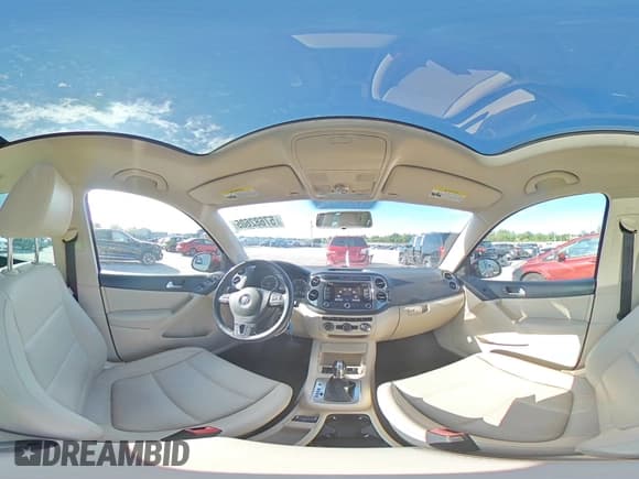 ✅ 2013 Volkswagen Tiguan S • VIN: WVGAV3AX8DW095845 • Лот: 57682605. Опубликован ранее на Copart с пробегом 94 038 миль. Бесплатный доступ к архиву аукционных продаж из США и подробный отчёт об истории автомобиля на DreamBid. Изображение 15.