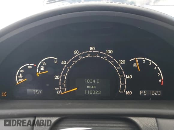 ✅ 2005 Mercedes-Benz CL • VIN: WDBPJ76J35A045504 • Lot: 93235035. Wystawiony na Copart z przebiegiem 110 323 mil. Bezpłatny archiwum sprzedaży aukcyjnych z USA i szczegółowy raport historii pojazdu na DreamBid. Zdjęcie 9.