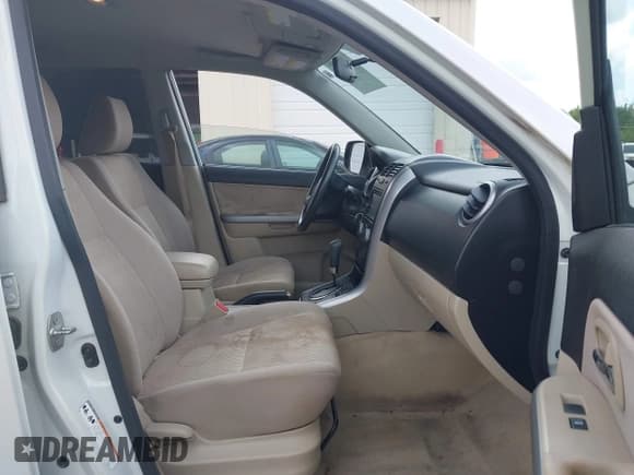 ✅ 2013 Suzuki Grand Vitara Premium • VIN: JS3TE0D68D4100201 • Lot: 42694457. Listed on IAAI with 126,585 mi. Free auction sales archive from the USA and detailed vehicle history report at DreamBid. Image 5.