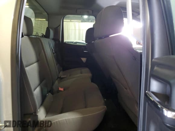 ✅ 2017 Chevrolet Silverado 1500 LT • VIN: 1GCVKREC2HZ320483 • Лот: 62393324. Опубликован ранее на Copart с пробегом Не указан. Бесплатный доступ к архиву аукционных продаж из США и подробный отчёт об истории автомобиля на DreamBid. Изображение 10.