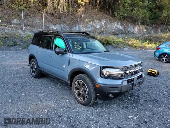 ✅ 2025 Ford Bronco Sport Outer Banks • VIN: 3FMCR9CN1SRF05252 • Lot: 86493135. Wystawiony na Copart z przebiegiem 693 mil. Bezpłatny archiwum sprzedaży aukcyjnych z USA i szczegółowy raport historii pojazdu na DreamBid. Zdjęcie 14.