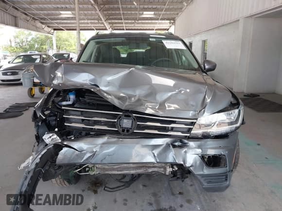 ✅ 2019 Volkswagen Tiguan S • VIN: 3VV1B7AX1KM064598 • Lot: 42204161. Listed on IAAI with 44,706 mi. Free auction sales archive from the USA and detailed vehicle history report at DreamBid. Image 12.