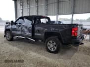 ✅ 2015 GMC Sierra 3500HD SLT • VIN: 1GT423C89FF510979 • Лот: 58666645. Опубликован ранее на Copart с пробегом 211 833 миль. Бесплатный доступ к архиву аукционных продаж из США и подробный отчёт об истории автомобиля на DreamBid. Изображение 2.