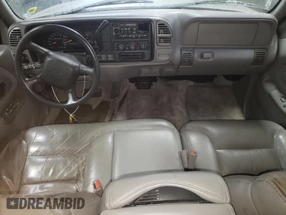 ✅ 1999 Chevrolet Suburban • VIN: 1GNFK16R5XJ342829 • Лот: 81131284. Опубликован ранее на Copart с пробегом 533 542 миль. Бесплатный доступ к архиву аукционных продаж из США и подробный отчёт об истории автомобиля на DreamBid. Изображение 8.