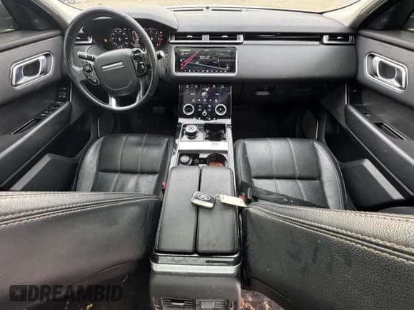 ✅ 2018 Land Rover Range Rover Velar S • VIN: SALYB2RN9JA755045 • Lot: 57728805. Wystawiony na Copart z przebiegiem 122 393 mil. Bezpłatny archiwum sprzedaży aukcyjnych z USA i szczegółowy raport historii pojazdu na DreamBid. Zdjęcie 9.