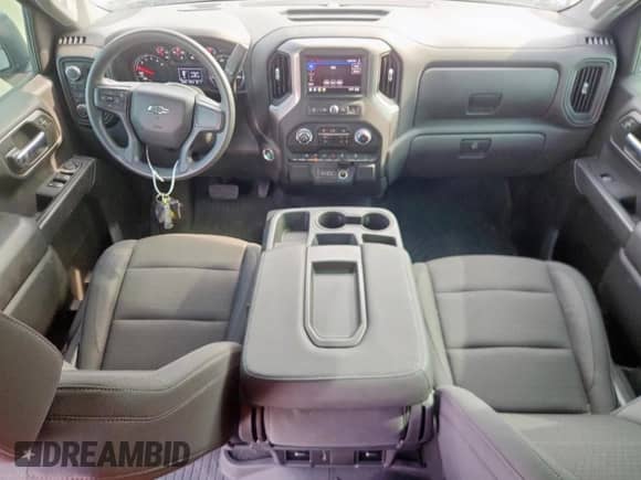 2024 Chevrolet Silverado 1500 Custom Trail Boss z VIN 3GCPDCEK7RG217665, wystawiony jako Copart lot #71836705 z przebiegiem 19 585 mil mil oraz Czysty tytuł • Clean title. Historia ofert i sprzedaży dostępna na DreamBid. Obrazek 8.