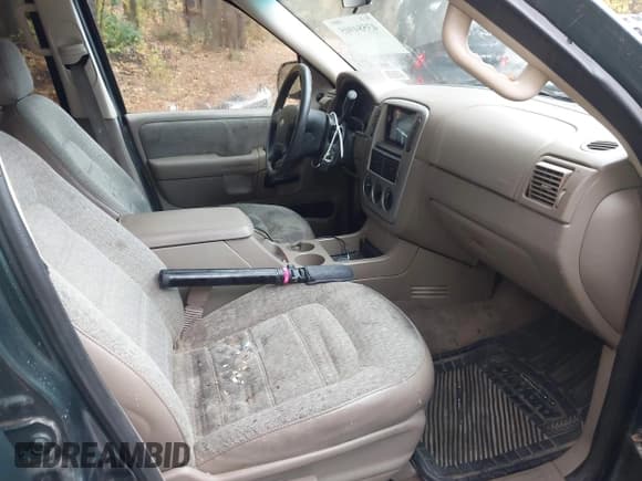 ✅ 2002 Ford Explorer XLS • VIN: 1FMZU72K32UD66867 • Lot: 43584905. Listed on IAAI with 191,792 mi. Free auction sales archive from the USA and detailed vehicle history report at DreamBid. Image 5.