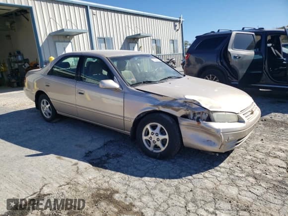 ✅ 1999 Toyota Camry LE • VIN: 4T1BG22K1XU894054 • Lot: 82528555. Wystawiony na Copart z przebiegiem 140 249 mil. Bezpłatny archiwum sprzedaży aukcyjnych z USA i szczegółowy raport historii pojazdu na DreamBid. Zdjęcie 4.