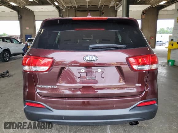 ✅ 2017 Kia Sorento LX • VIN: 5XYPGDA37HG289670 • Lot: 61502485. Listed on Copart with 87,309 mi. Free auction sales archive from the USA and detailed vehicle history report at DreamBid. Image 6.
