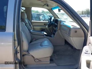 ✅ 2003 Chevrolet Suburban Z71 • VIN: 3GNFK16T83G156256 • Лот: 42700593. Опубликован ранее на IAAI с пробегом 144 153 миль. Бесплатный доступ к архиву аукционных продаж из США и подробный отчёт об истории автомобиля на DreamBid. Изображение 5.