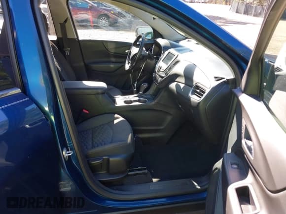 ✅ 2020 Chevrolet Equinox LT • VIN: 2GNAXJEV5L6153020 • Lot: 43486682. Listed on IAAI with 66,378 mi. Free auction sales archive from the USA and detailed vehicle history report at DreamBid. Image 5.