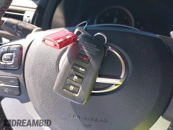 ✅ 2017 Lexus IS 200t • VIN: JTHBA1D23H5053960 • Lot: 42876263. Wystawiony na IAAI z przebiegiem 146 850 mil. Bezpłatny archiwum sprzedaży aukcyjnych z USA i szczegółowy raport historii pojazdu na DreamBid. Zdjęcie 11.