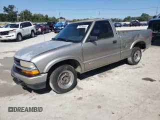 1999 Chevrolet S-10 LS with VIN 1GCCS1443XK238045, listed as a Copart auction lot 69296065 with 271,327 mi miles and Non repairable. Bid and sale history available at DreamBid. Image 1.