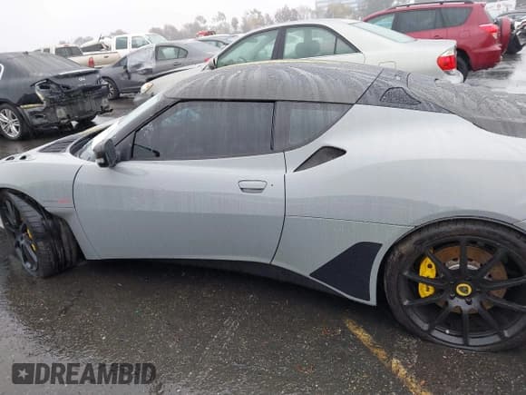 ✅ 2021 Lotus Evora • VIN: SCCLMDDN1MHA10513 • Lot: 41491400. Wystawiony na IAAI z przebiegiem 18 170 mil. Bezpłatny archiwum sprzedaży aukcyjnych z USA i szczegółowy raport historii pojazdu na DreamBid. Zdjęcie 14.