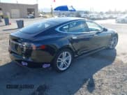 ✅ 2015 Tesla Model S 85D • VIN: 5YJSA1E29FF111842 • Lot: 43325163. Wystawiony na IAAI z przebiegiem 116 860 mil. Bezpłatny archiwum sprzedaży aukcyjnych z USA i szczegółowy raport historii pojazdu na DreamBid. Zdjęcie 4.