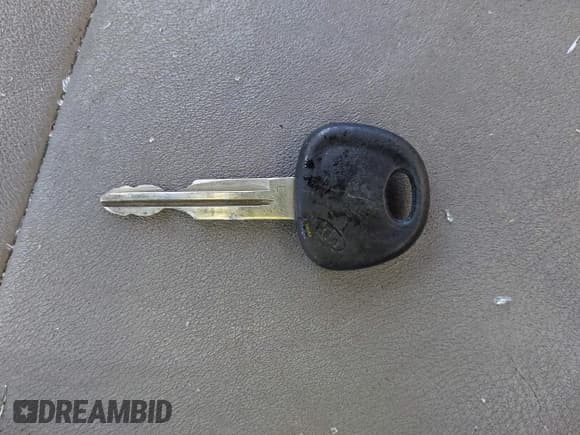 ✅ 2008 Kia Sorento EX • VIN: KNDJC736985809614 • Lot: 43647415. Listed on IAAI with 307,858 mi. Free auction sales archive from the USA and detailed vehicle history report at DreamBid. Image 11.