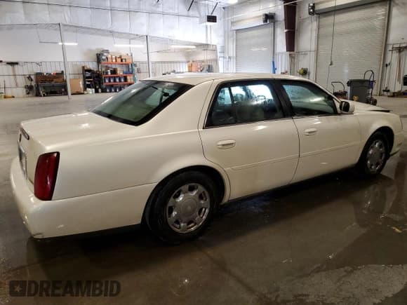 ✅ 2001 Cadillac DeVille • VIN: 1G6KD57Y31U177306 • Lot: 67041735. Wystawiony na Copart z przebiegiem 116 561 mil. Bezpłatny archiwum sprzedaży aukcyjnych z USA i szczegółowy raport historii pojazdu na DreamBid. Zdjęcie 3.