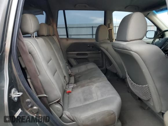 ✅ 2006 Honda Pilot LX • VIN: 5FNYF28116B048899 • Lot: 92514805. Wystawiony na Copart z przebiegiem 242 935 mil. Bezpłatny archiwum sprzedaży aukcyjnych z USA i szczegółowy raport historii pojazdu na DreamBid. Zdjęcie 11.