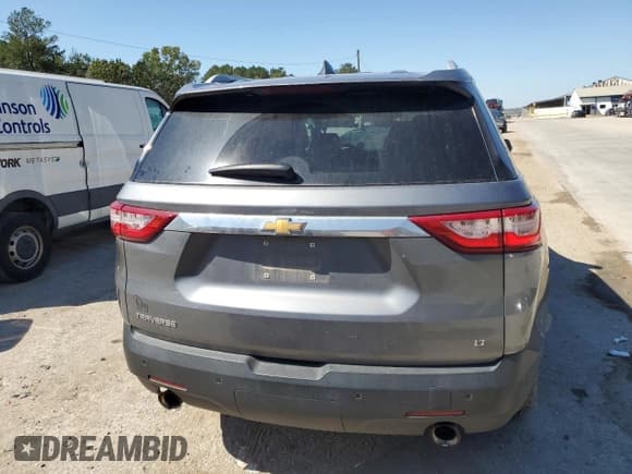 ✅ 2018 Chevrolet Traverse LT Cloth • VIN: 1GNERGKWXJJ225356 • Lot: 74122474. Wystawiony na Copart z przebiegiem 73 225 mil. Bezpłatny archiwum sprzedaży aukcyjnych z USA i szczegółowy raport historii pojazdu na DreamBid. Zdjęcie 6.